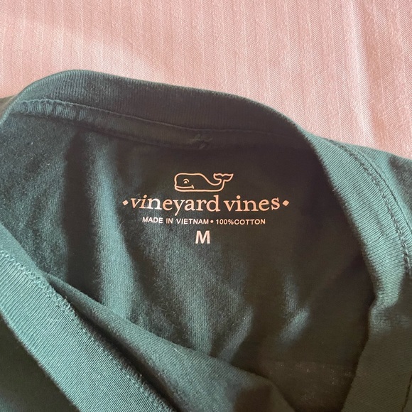 Vineyard Vines Christmas Tree/Pick up Long Sleeve T-Shirt Size M Green - Picture 4 of 5